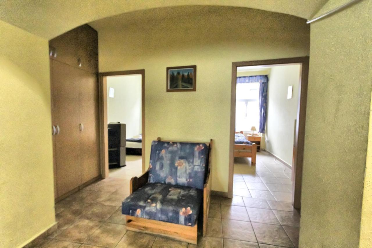 Afrodite Apartmanok エゲル エクステリア 写真