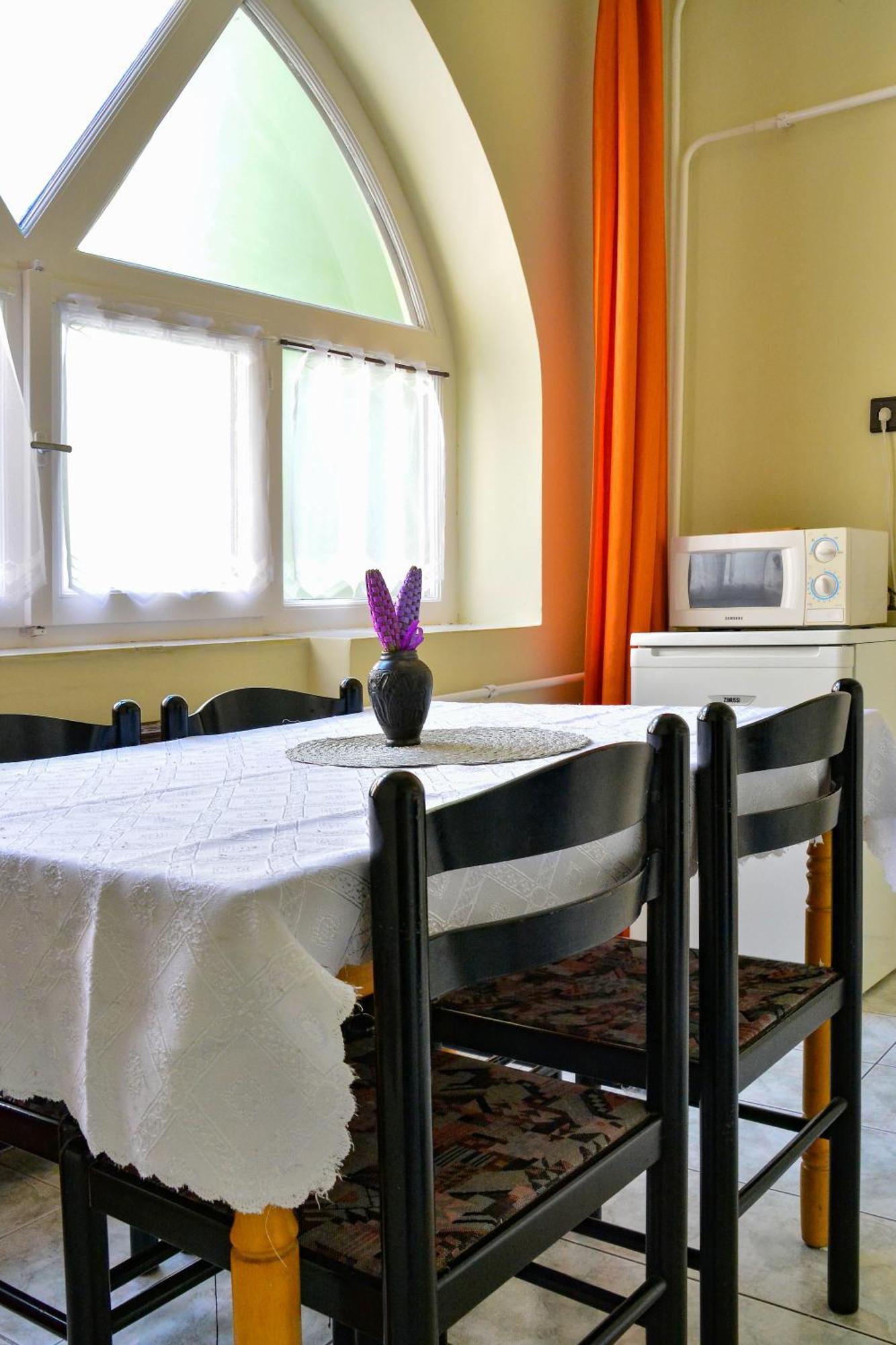 Afrodite Apartmanok エゲル エクステリア 写真
