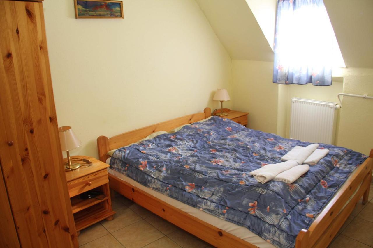 Afrodite Apartmanok エゲル エクステリア 写真